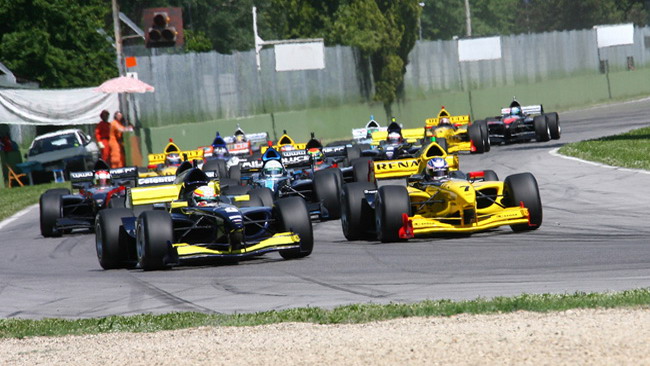 Imola: in gara 1 la spunta Tambay