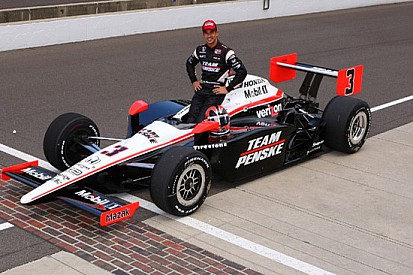 Quarta pole alla Indy 500 per Castroneves
