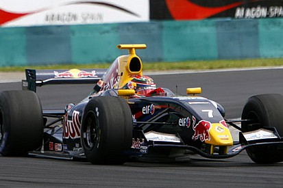Hartley appiedato, al suo posto Vergne