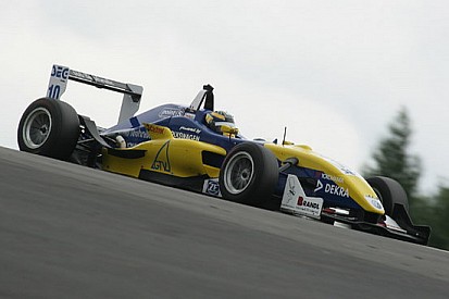 Dillman soffia la pole di gara 2 a Sorensen