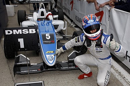 Sesto sigillo per Mortara in gara 1 a Brands Hatch