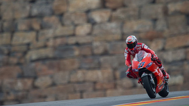 Stoner, cuore e fegato in qualifica