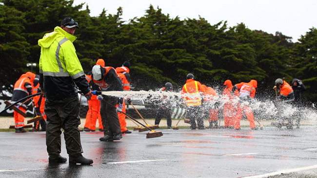 Tempesta a Phillip Island: slittano le prove libere