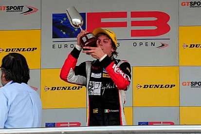 David Fumanelli rischia le slick e vince l'ultima