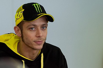 Valentino depista tutti: si opera oggi a Cattolica!