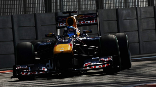 Abu Dhabi, day 2: Ricciardo polverizza il record