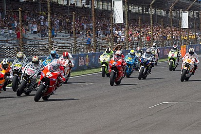 Nel 2011 tornano 4 sessioni di prove a weekend