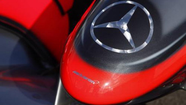 McLaren MP4-26 con gli scarichi come Lotus Renault?