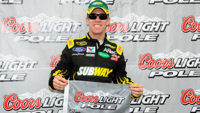Carl Edwards centra la pole a Phoenix