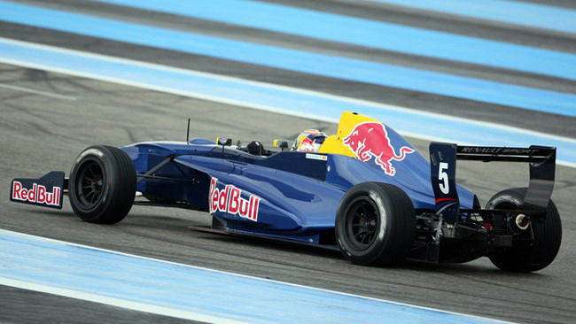 Sainz Jr svetta nei test collettivi di Le Castellet