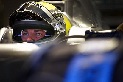 Barcellona, Day 5: la pioggia esalta Rosberg