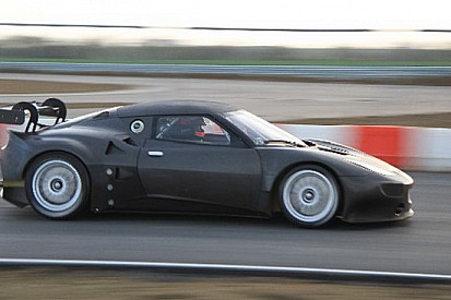 Primi test per la Lotus Evora GT2