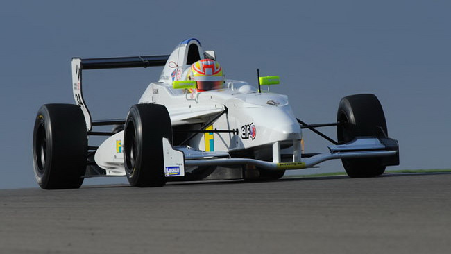 Robin Frijns fa sua la pole a Spa-Francorchamps