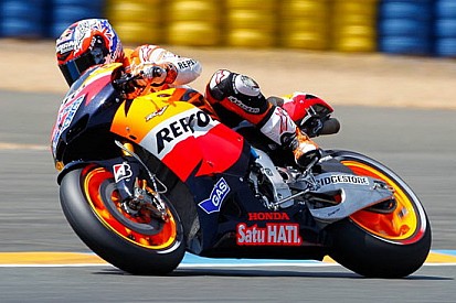 Le Mans, Libere 3: Stoner beffa Simoncelli nel finale
