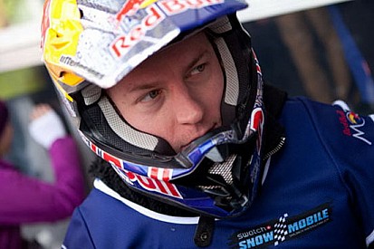 Raikkonen si rovescia allo Swatch Snow Mobile!