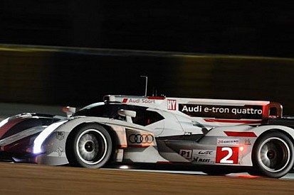 Verso le 5 torna in pista la safety car, l’Audi #2 in testa
