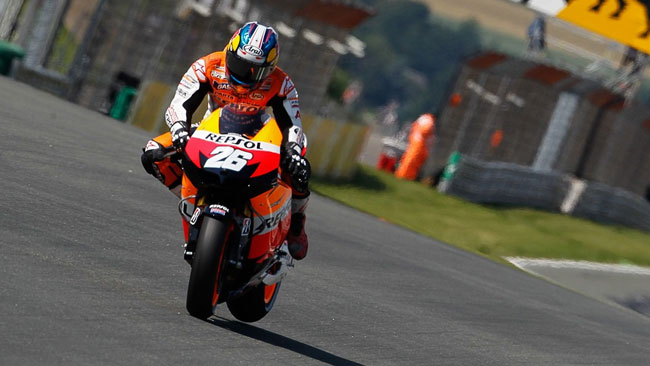 Sachsenring: vince Pedrosa, ma che errore di Stoner!