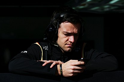 Jolyon Palmer supera o tempo de Wehrlein e termina teste na frente
