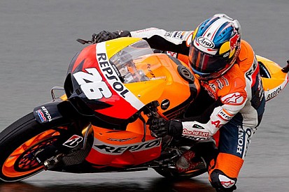 Pedrosa trionfa in una gara accorciata dal diluvio