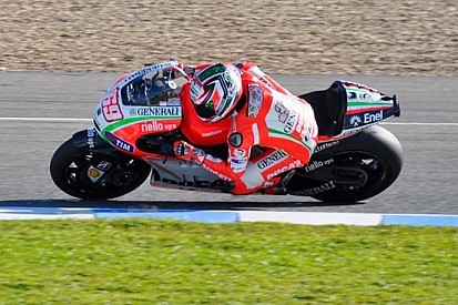 Jerez, Day 2: Hayden a mezzo secondo dalla pole