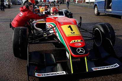 Marciello batte Rosenqvist in gara 3 a Silverstone