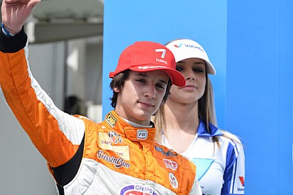 Riccardo Agostini rivece il Premio Michelangelo