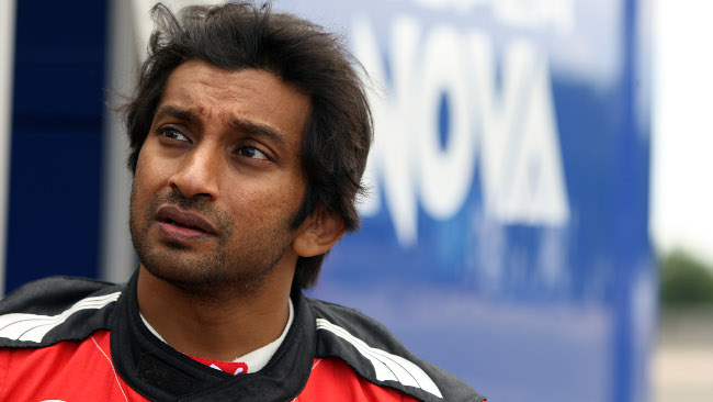 Quarta pole consecutiva per Narain Karthikeyan