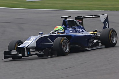 La Carlin conferma Alexander Sims per Monza