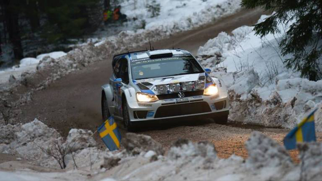 Svezia, PS7: spettacolo, Ogier torna al comando!