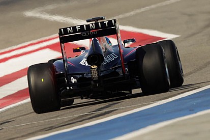 Vettel fermo nel terzo settore: bandiera rossa!