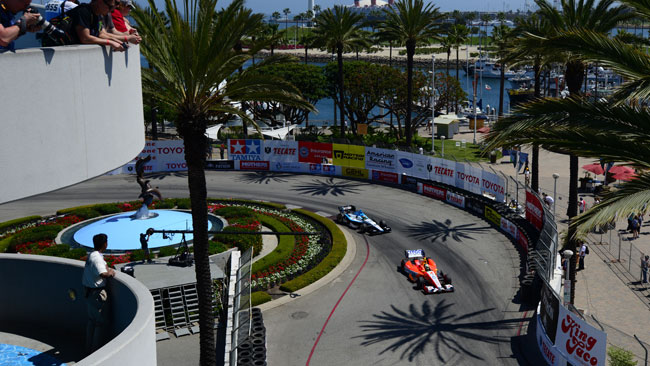 Partenza da fermo per la gara di Long Beach