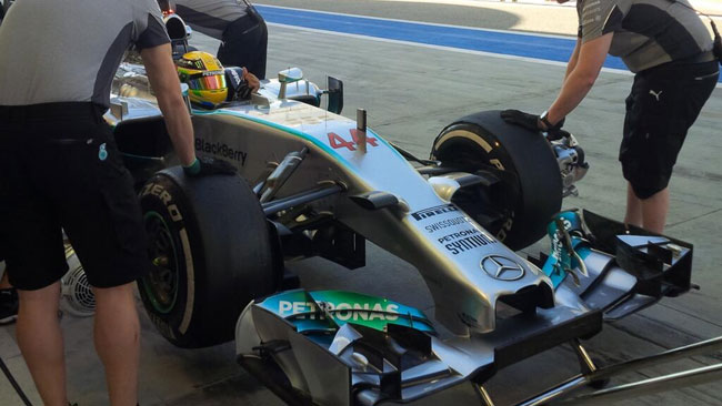 Bahrein, Day 3 (Ore 12): Hamilton abbassa il limite