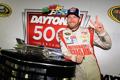 Dale Earnhardt Jr trionfa alla Daytona 500
