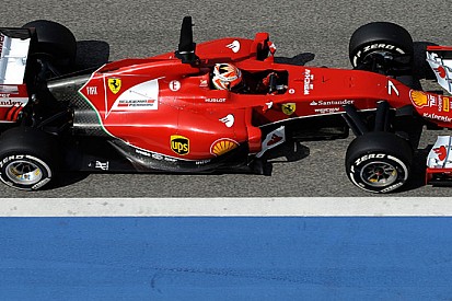 Le Ferrari F14 T già in volo per Melbourne