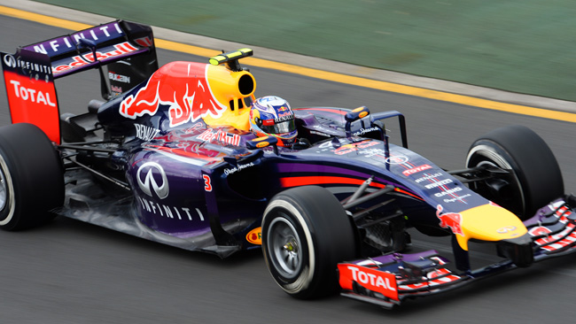 Melbourne, Q1: Ricciardo in vetta a sorpresa