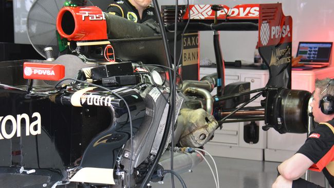 Lotus: radiatore e intercooler grandi sulla E22