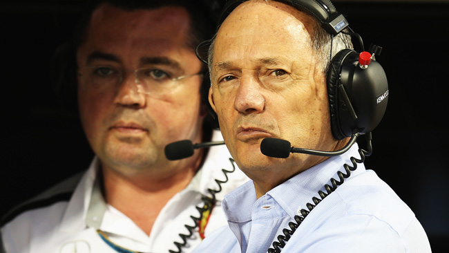 Dennis elogia Vettel: lo vuole in McLaren?