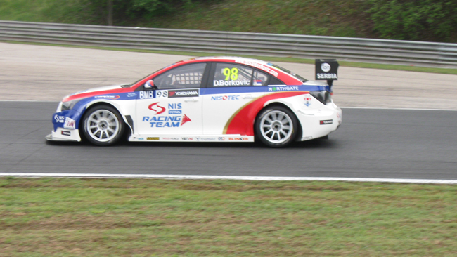 Cancellati i tempi a Borković, Valente in Pole in Gara 2