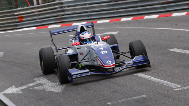 Nyck De Vries in pole position anche a Pau