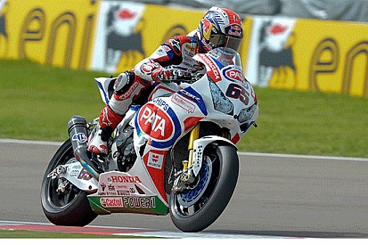 Donington, Libere 4: Rea davanti a tutti