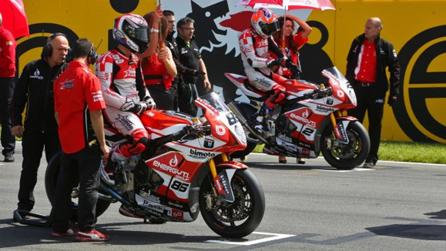 La Bimota ha mostrato grandi progressi a Donington