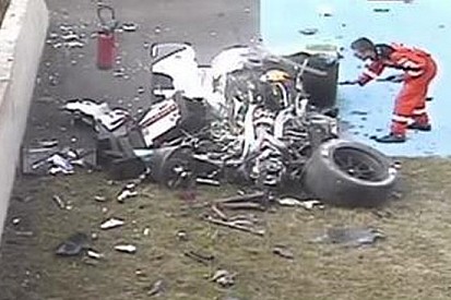 Bandiera rossa: terribile botto per l'Audi di Duval!