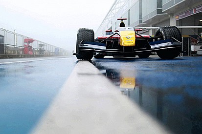 A Sainz jr la pole position al Nurburgring