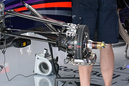 Red Bull Racing: la RB10 senza i mozzi soffianti