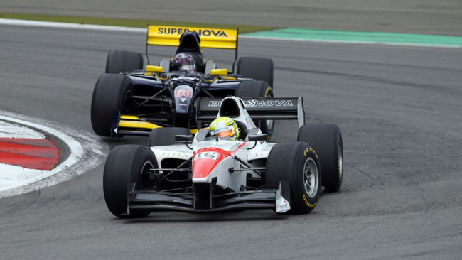 Nurburgring, Gara 1: Sato vince una gara paradossale
