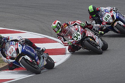 Rivoluzione SBK: tre gare negli ultimi due round?