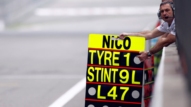 Il taglio alle comunicazioni comprende le pit board