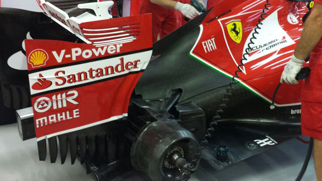 La Ferrari ricorda Emilio Botin a Singapore