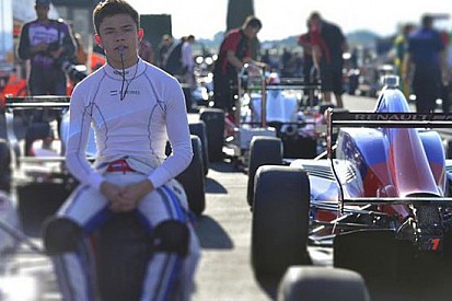 De Vries si prende la pole di Gara 1 al Castellet
