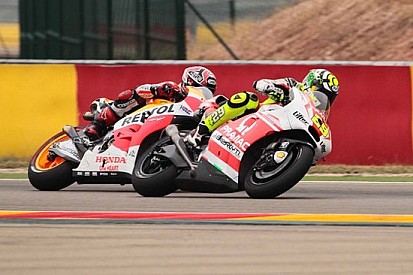 Iannone tradito dall'erba sintetica, ma sta bene